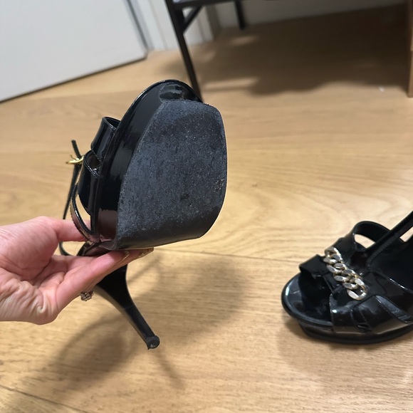 YSL Saint Laurent Tribute Black Patent Leather with Gold Chain link 38 - Picture 6 of 6